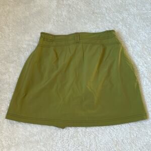 REI green UPF 30+ faux wrap athletic hiking skort, size 10